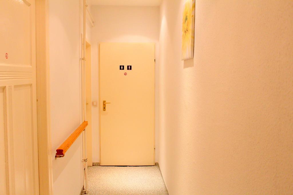 ペンション セントラル ホステル ベルリン エクステリア 写真